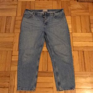 Everlane 90s cheeky straight jean 33